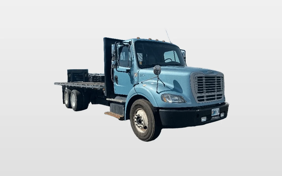 2019 Freightliner M2 112 - image 1