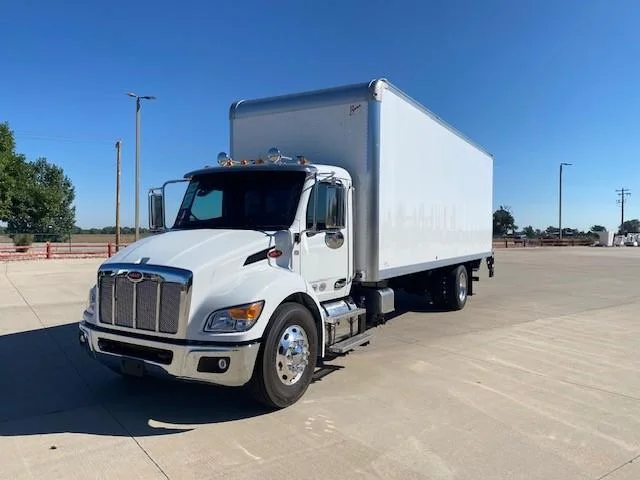 2025 Peterbilt 536 - image 2