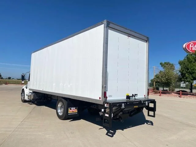 2025 Peterbilt 536 - image 13