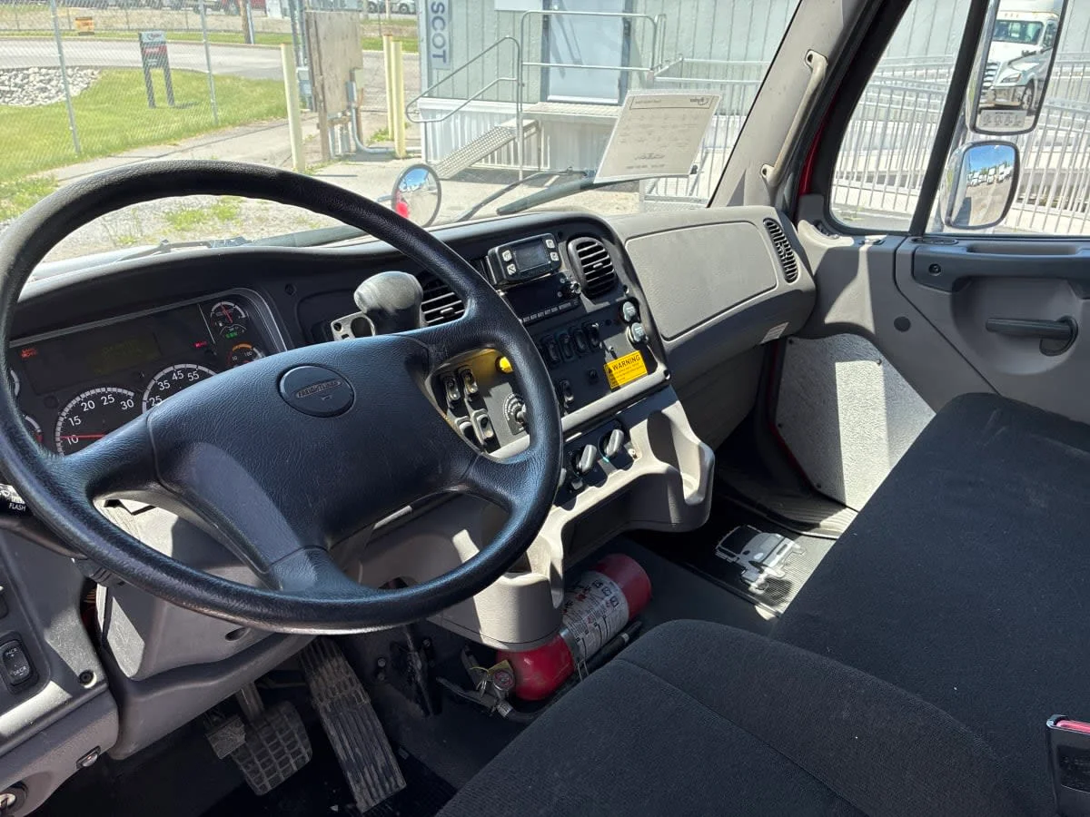 2022 Freightliner M2 106 in Syracuse, NY — photo 7