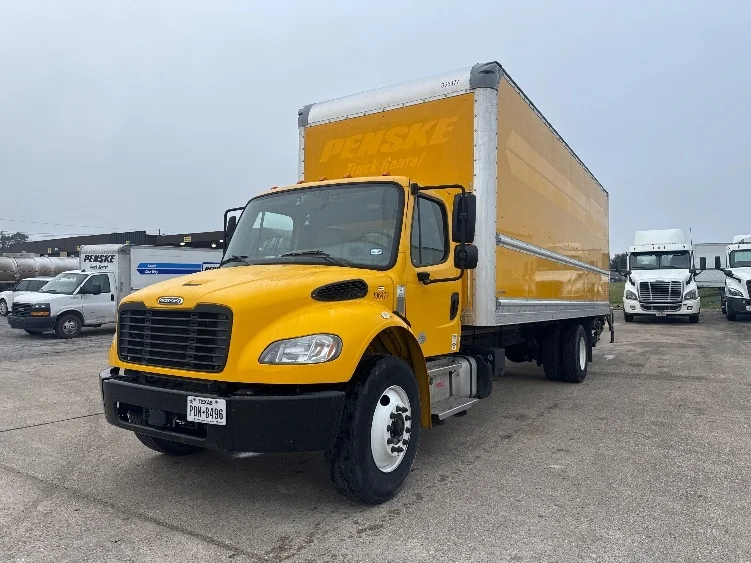 2022 Freightliner M2 106 in Beaumont, TX — photo 3