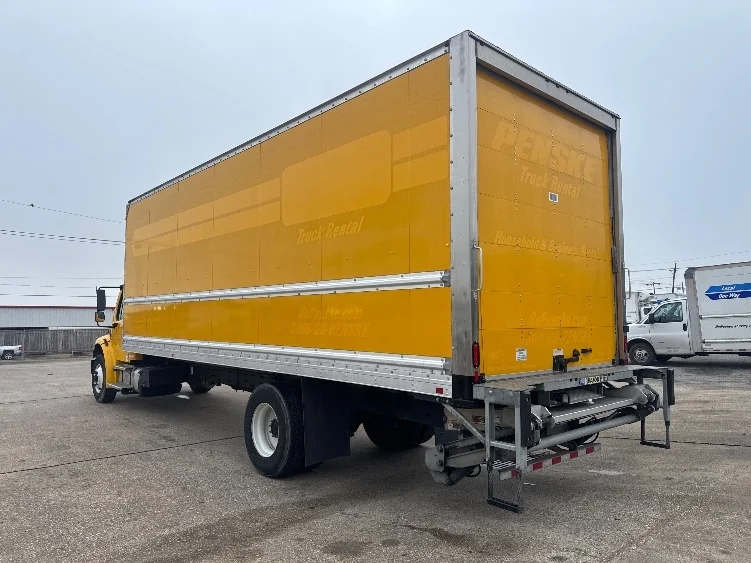 2022 Freightliner M2 106 in Beaumont, TX — photo 6