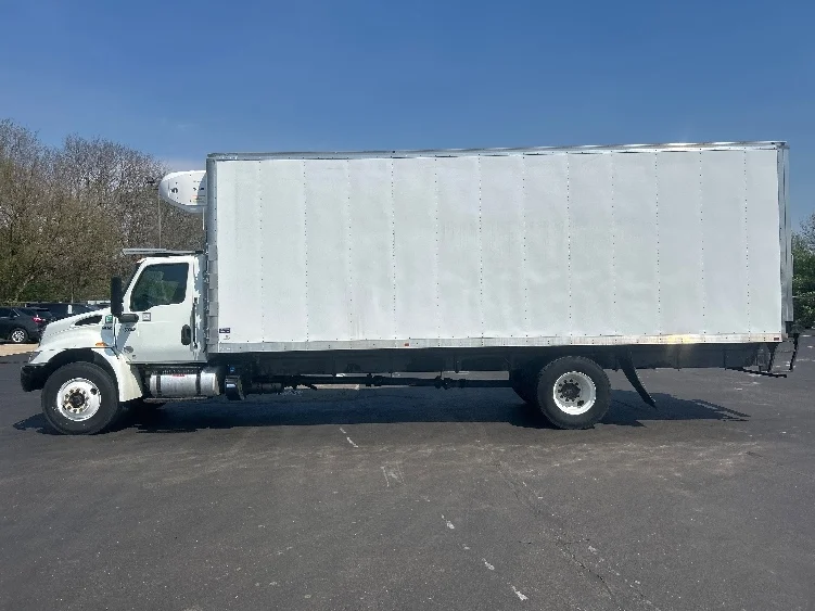 2023 International MV - image 4