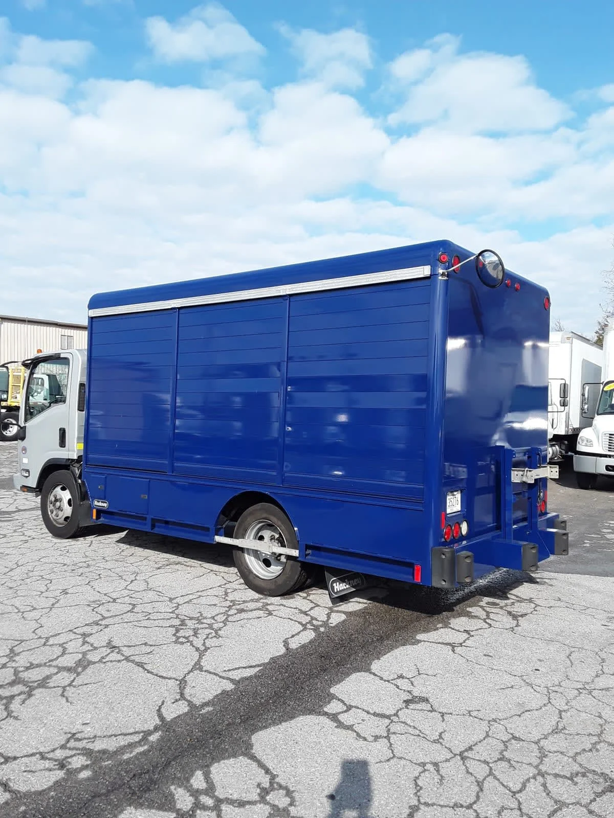 2018 Isuzu NRR - image 6