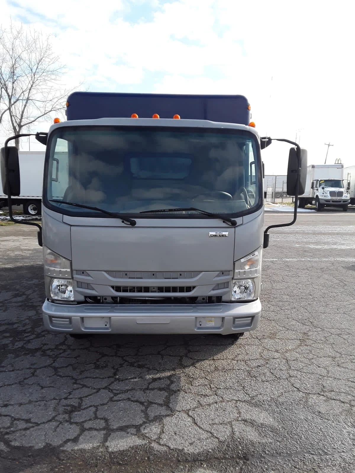 2018 Isuzu NRR in La Vergne, TN — photo 2