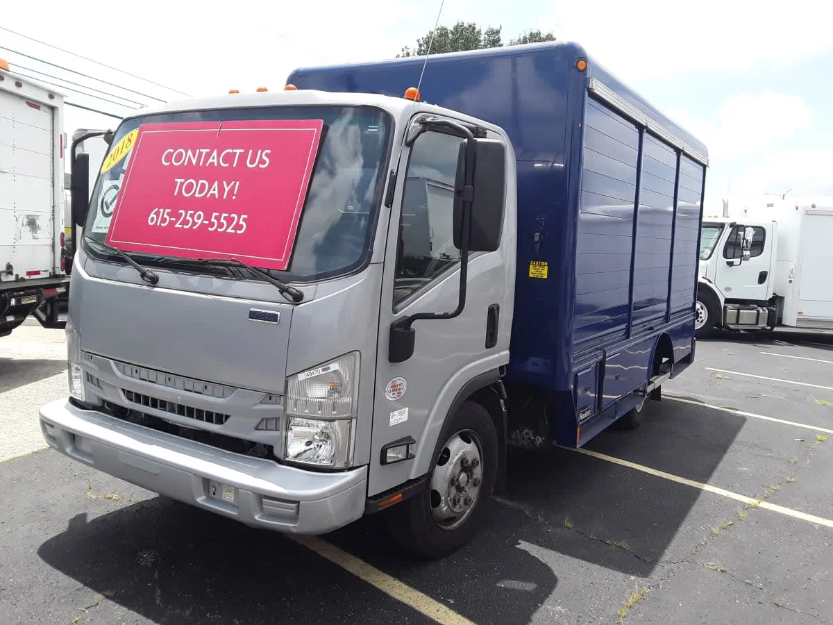 2018 Isuzu NRR in La Vergne, TN