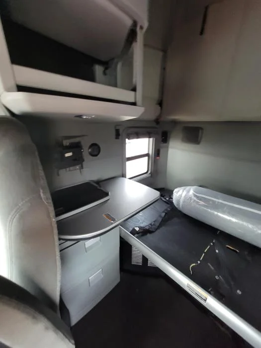 2021 Kenworth T680 - image 20