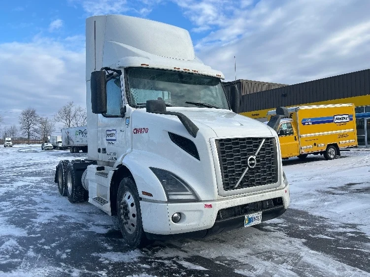 2020 Volvo VNR 640 in Buffalo, NY