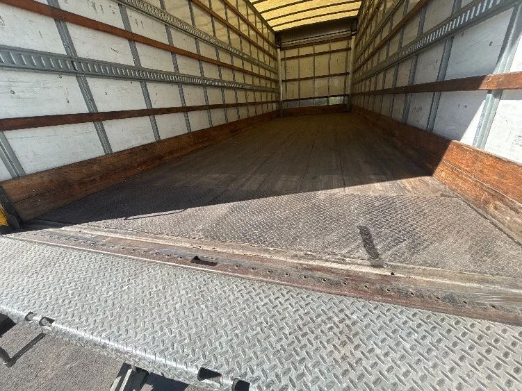2020 Hino 338 in Fresno, CA — photo 10