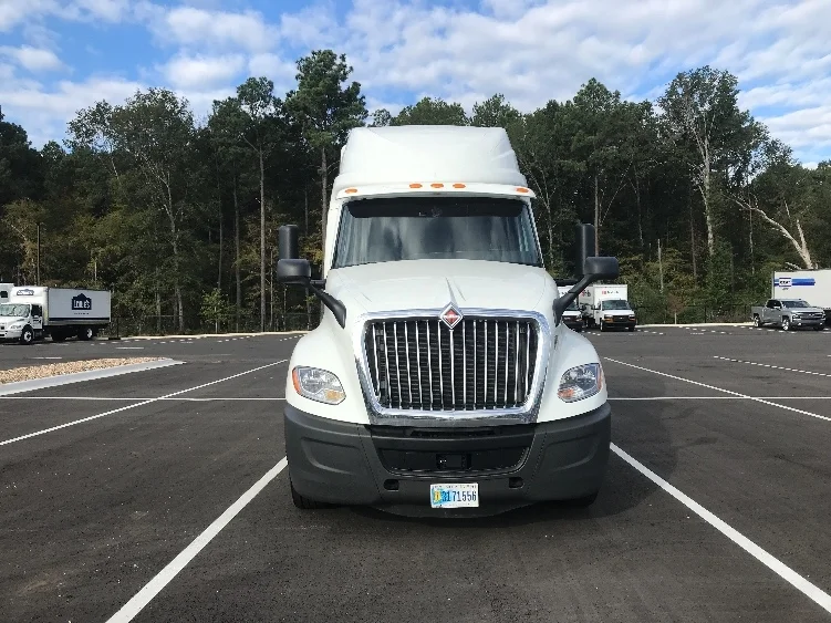2022 International LT in Shreveport, LA — photo 2