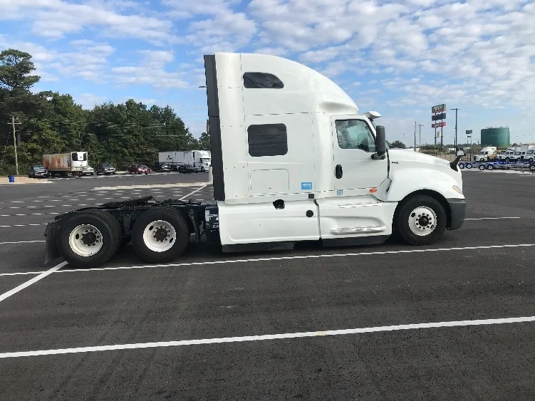 2022 International LT in Shreveport, LA — photo 8