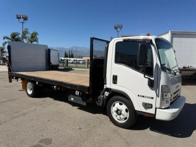 2023 Isuzu NRR - image 4