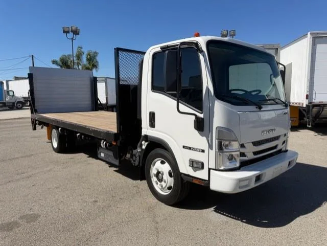 2023 Isuzu NRR - image 5