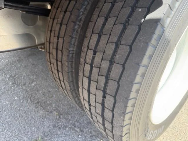 2023 Isuzu NRR - image 15