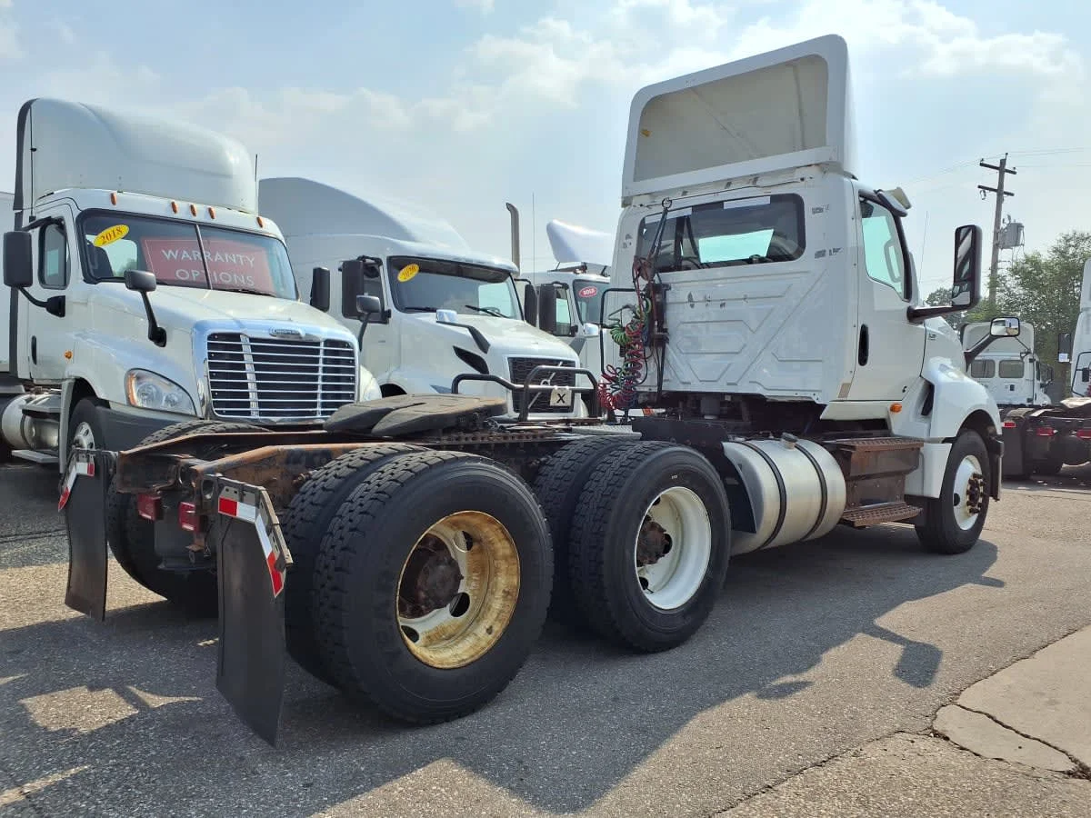 2019 International LT in Minneapolis, MN — photo 4
