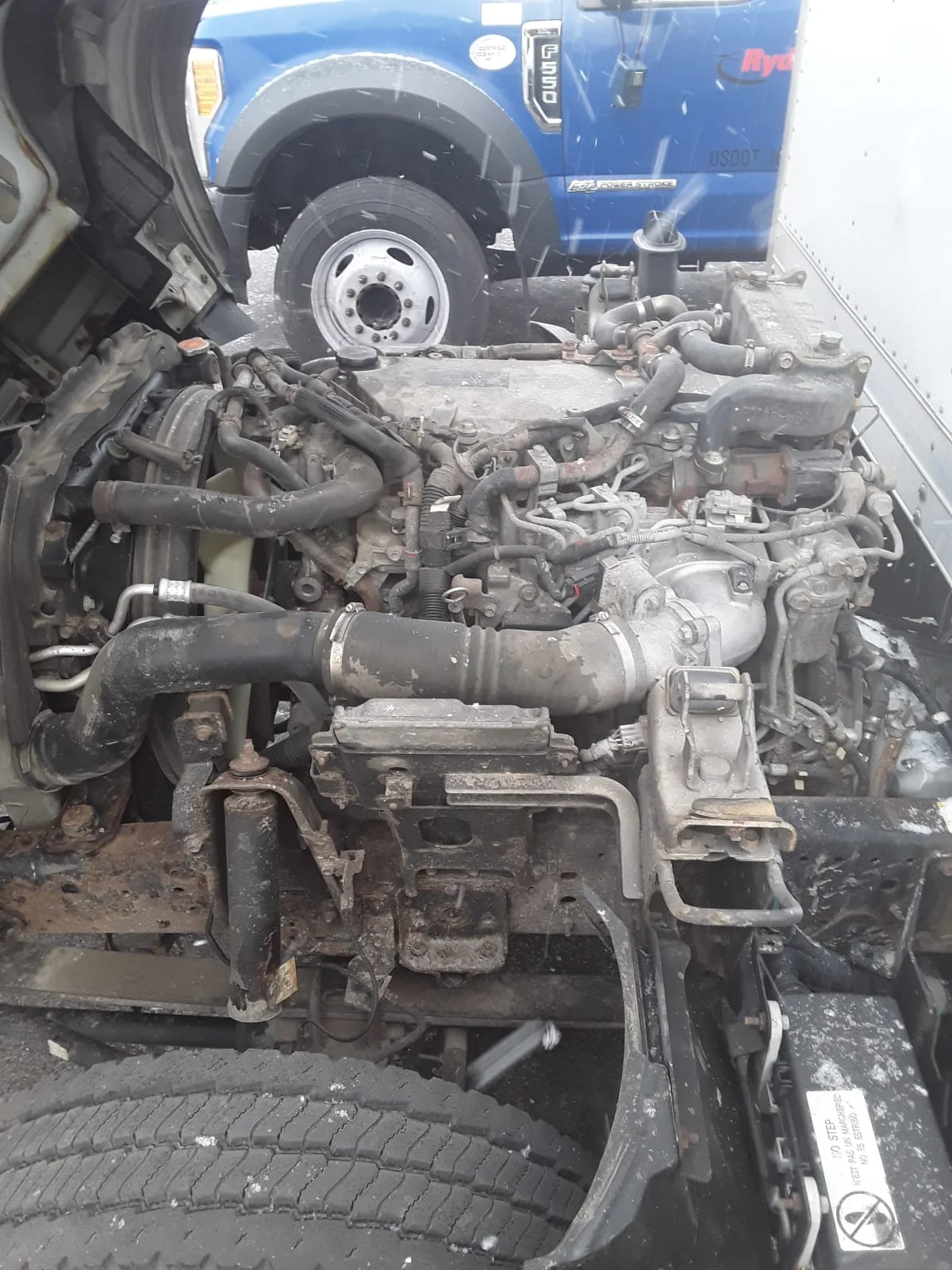 2015 Isuzu NPR - image 9