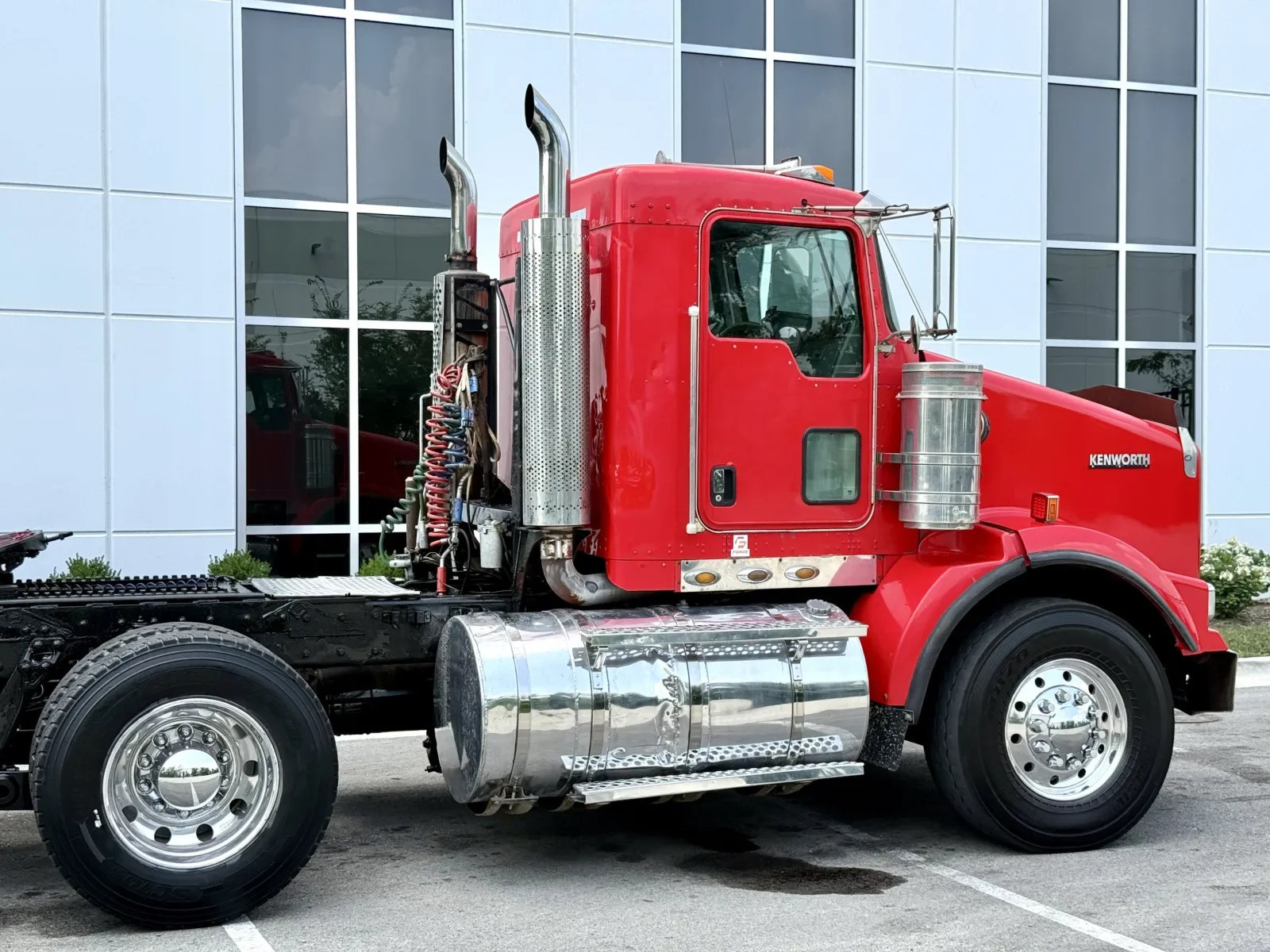 2005 Kenworth T800 in New Lenox, IL — photo 7