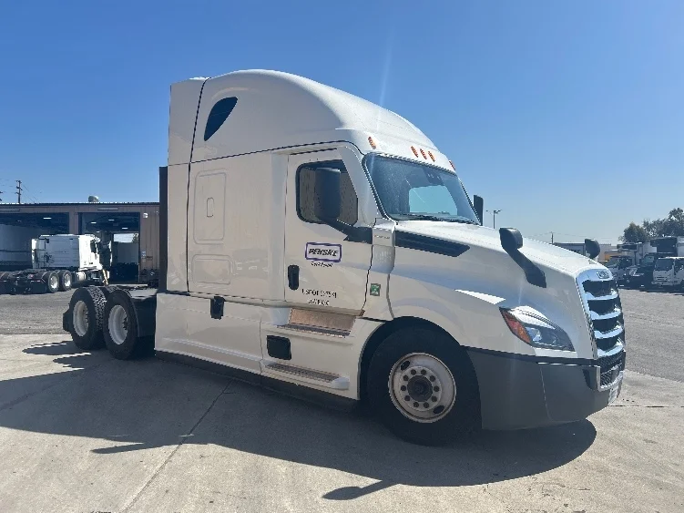 2021 Freightliner Cascadia in Las Vegas, NV