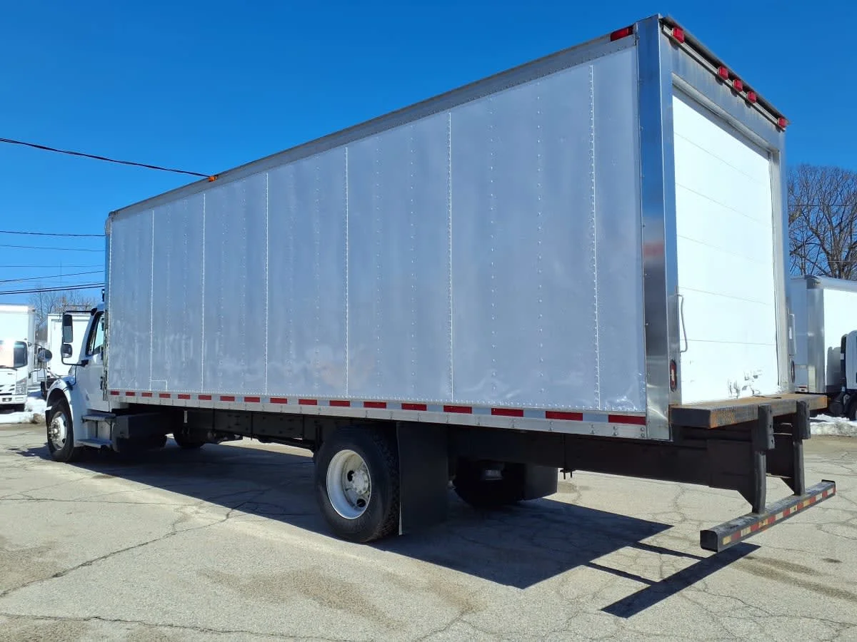 2019 Freightliner M2 106 in Warwick, RI — photo 6