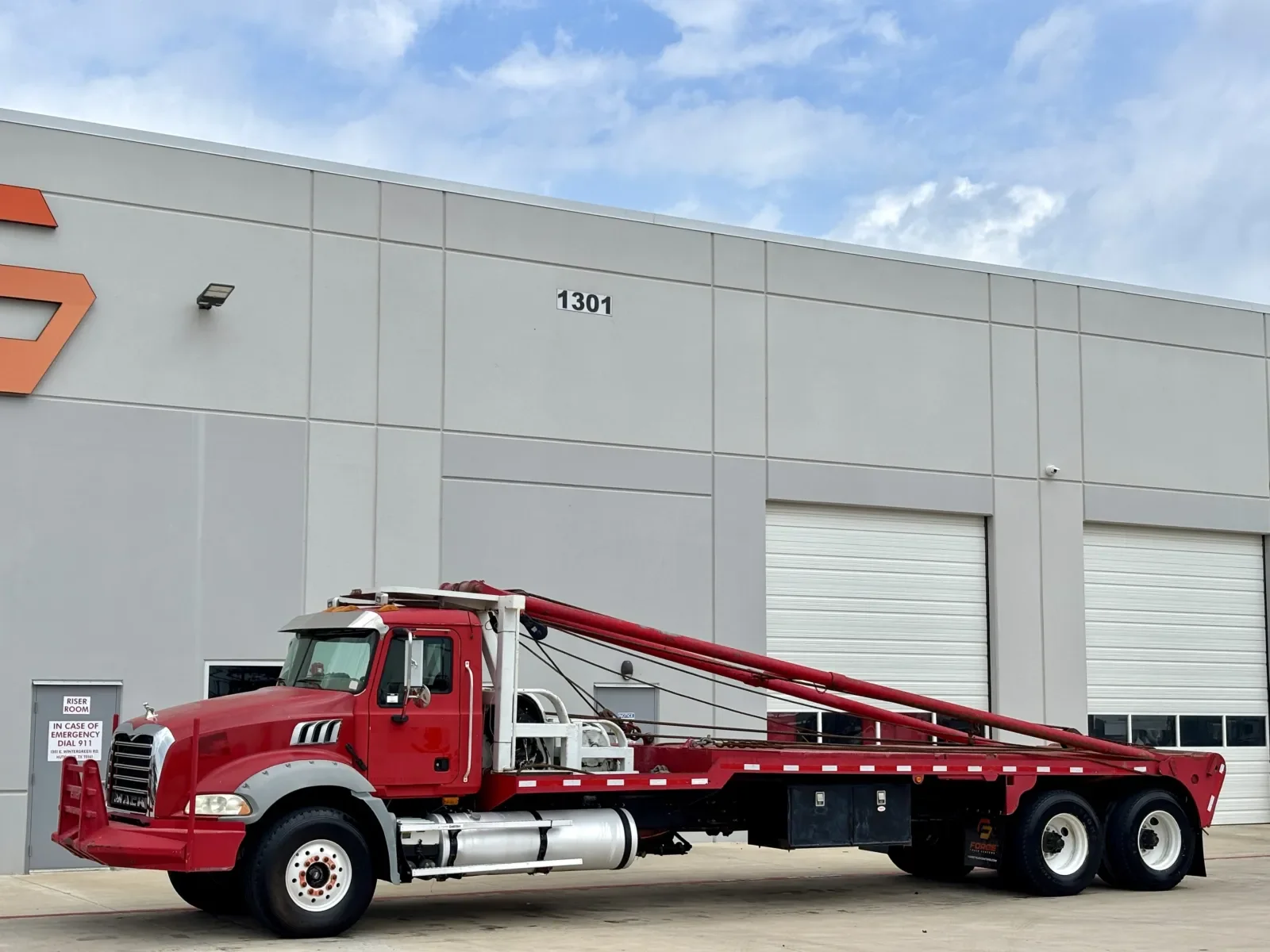 2009 Mack in Hutchins, TX — photo 2
