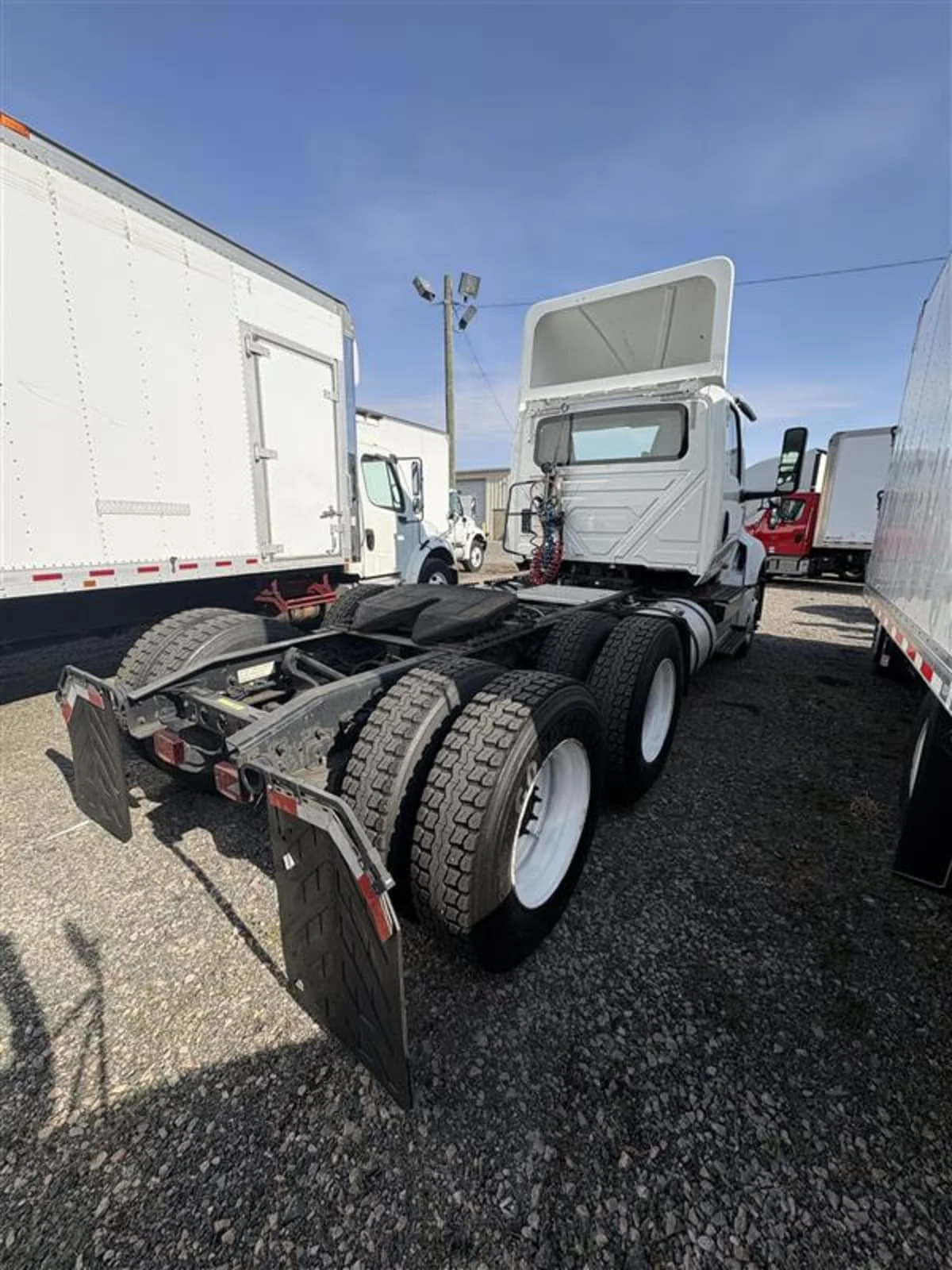 2019 International LT in Ashland, VA — photo 4