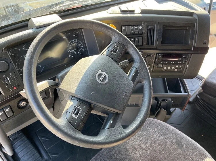 2024 Volvo in Tampa, FL — photo 10