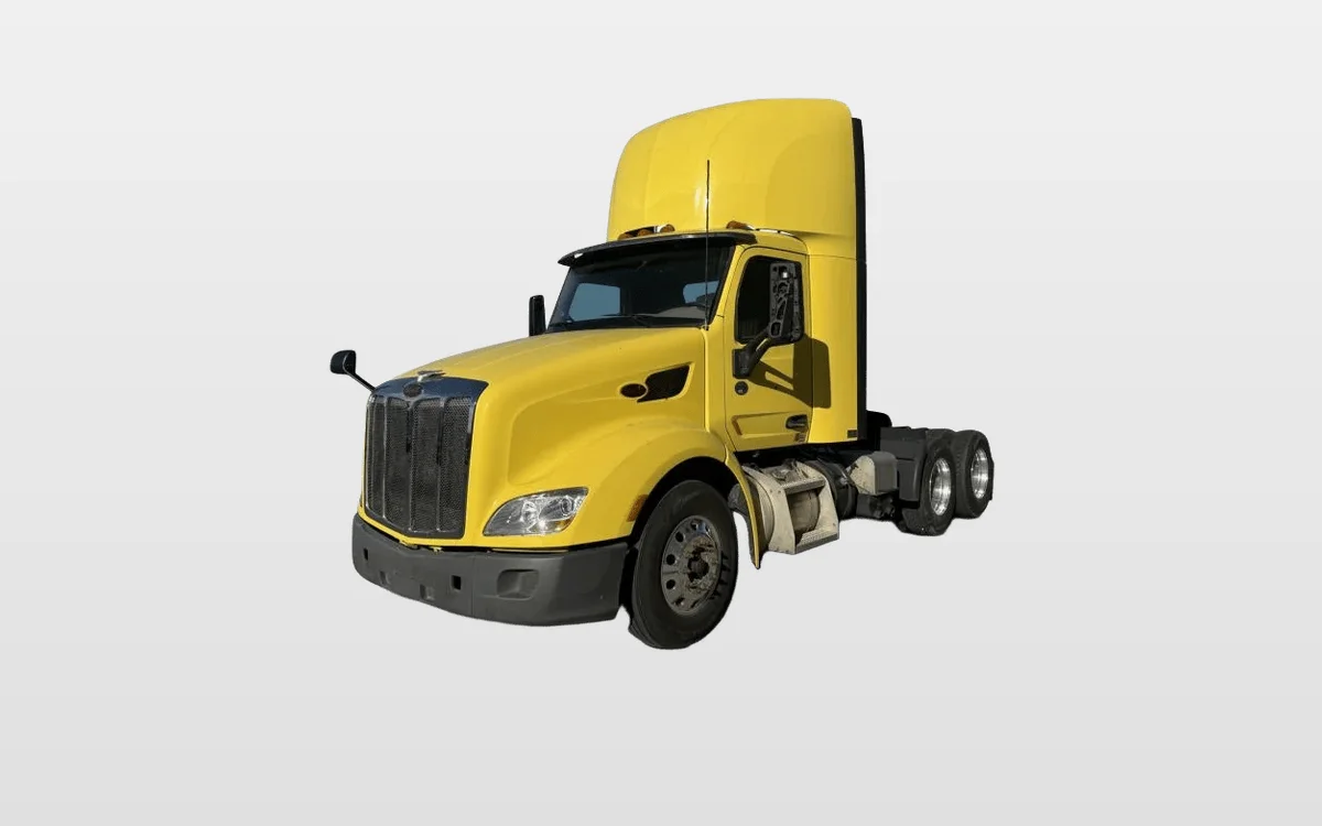 2021 Peterbilt 579 - image 1