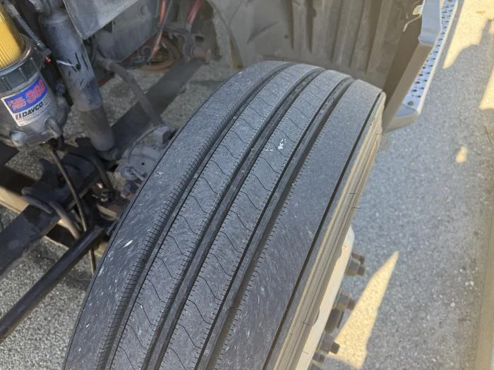 2021 International LT - image 25