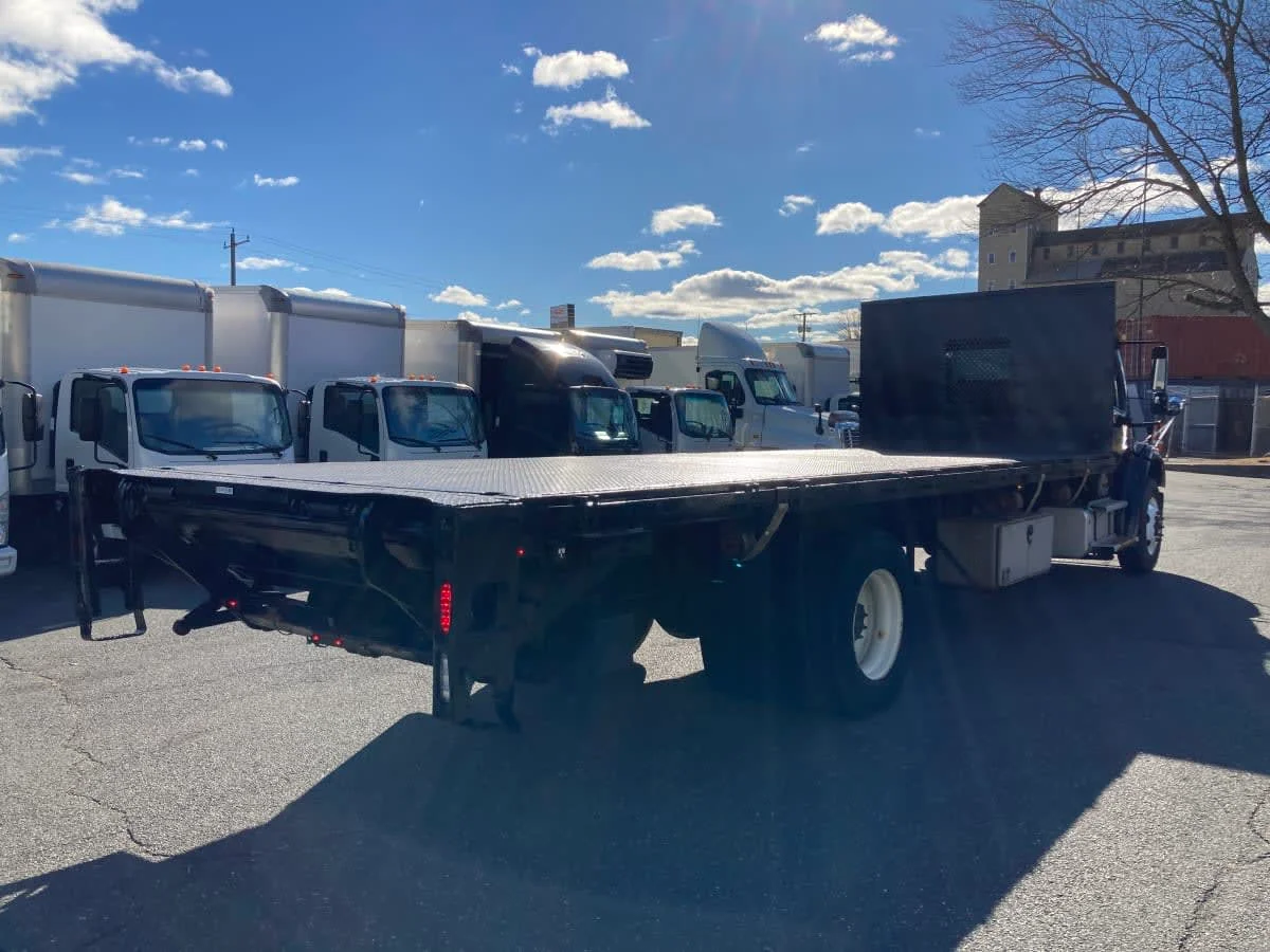 2018 Freightliner M2 106 in Springfield, MA — photo 4