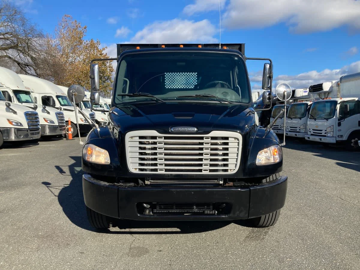 2018 Freightliner M2 106 in Springfield, MA — photo 2