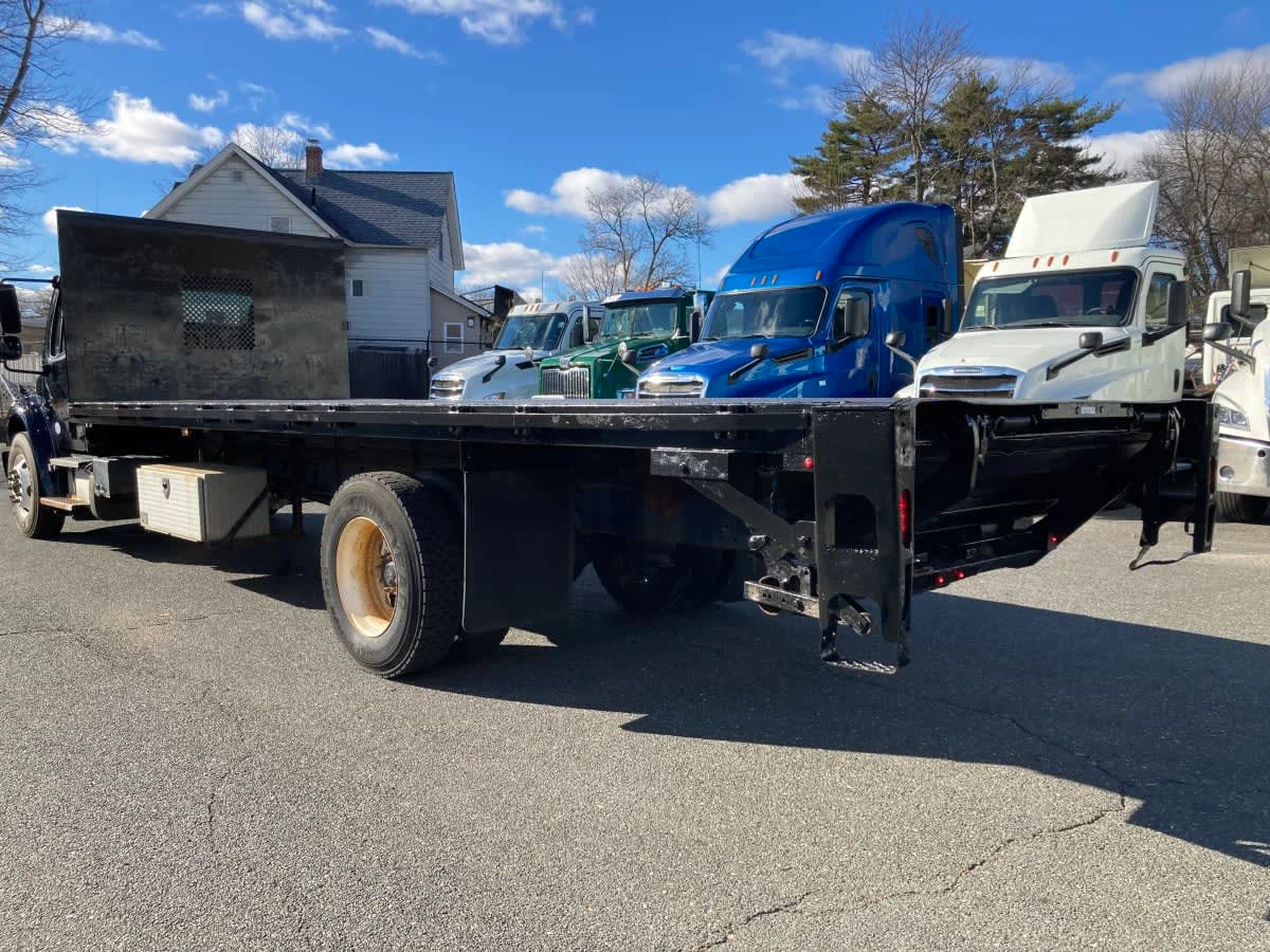 2018 Freightliner M2 106 in Springfield, MA — photo 6