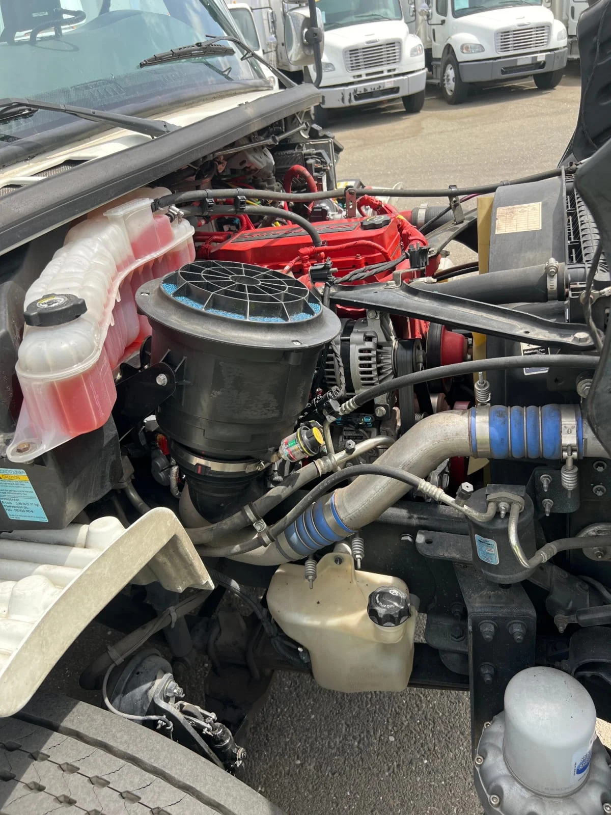 2019 Freightliner M2 106 - image 11