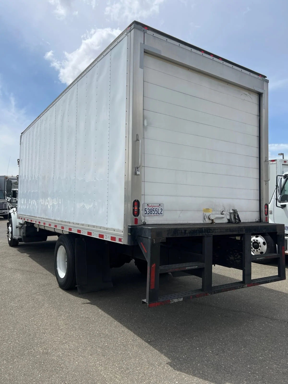 2019 Freightliner M2 106 - image 6