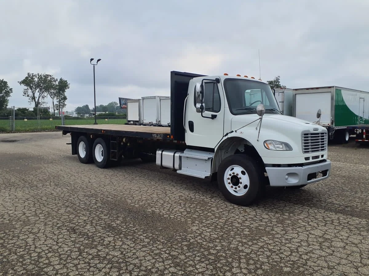 2020 Freightliner M2 106 in Wayland, MI — photo 3