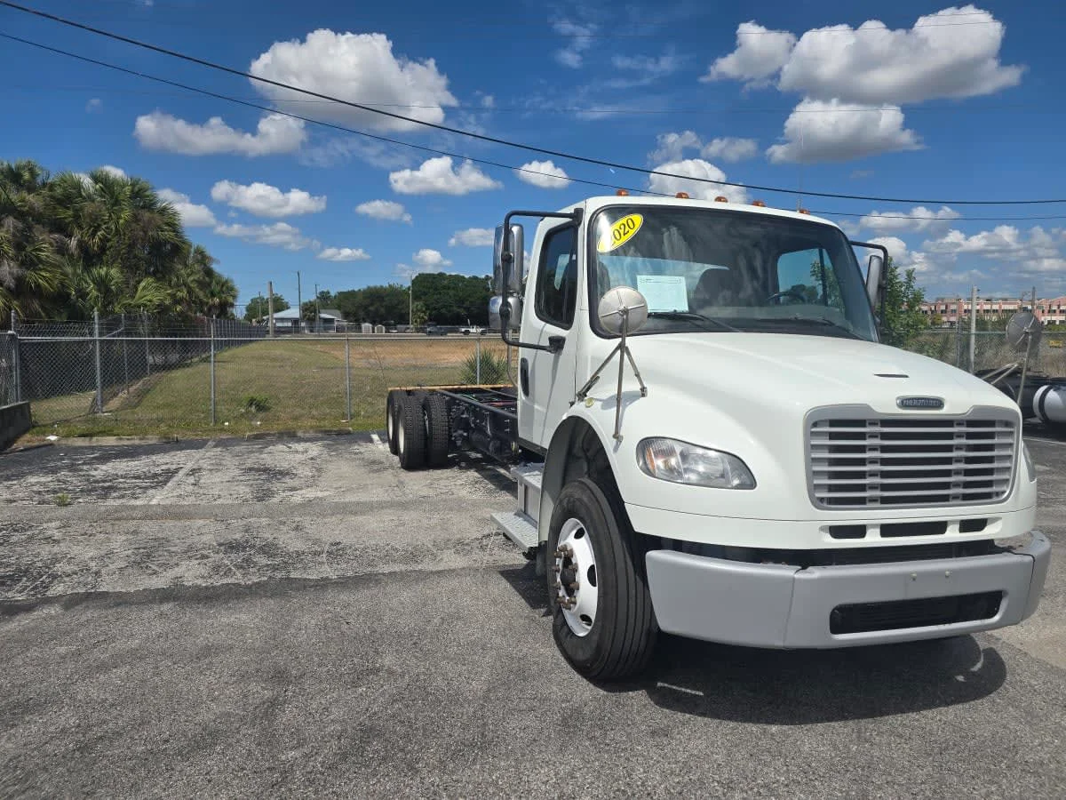2020 Freightliner M2 106 in Tampa, FL