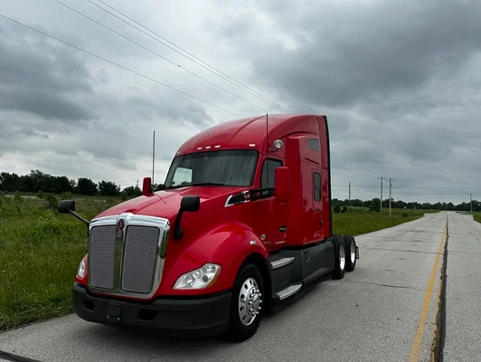 2022 Kenworth T680 in Joplin, MO — photo 8