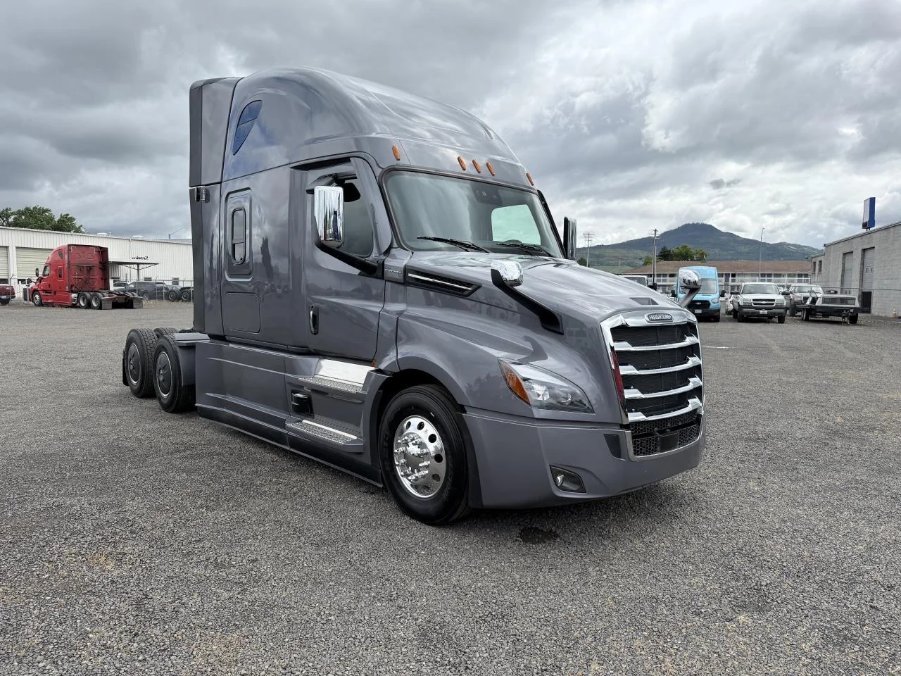 2026 Freightliner Cascadia - image 3