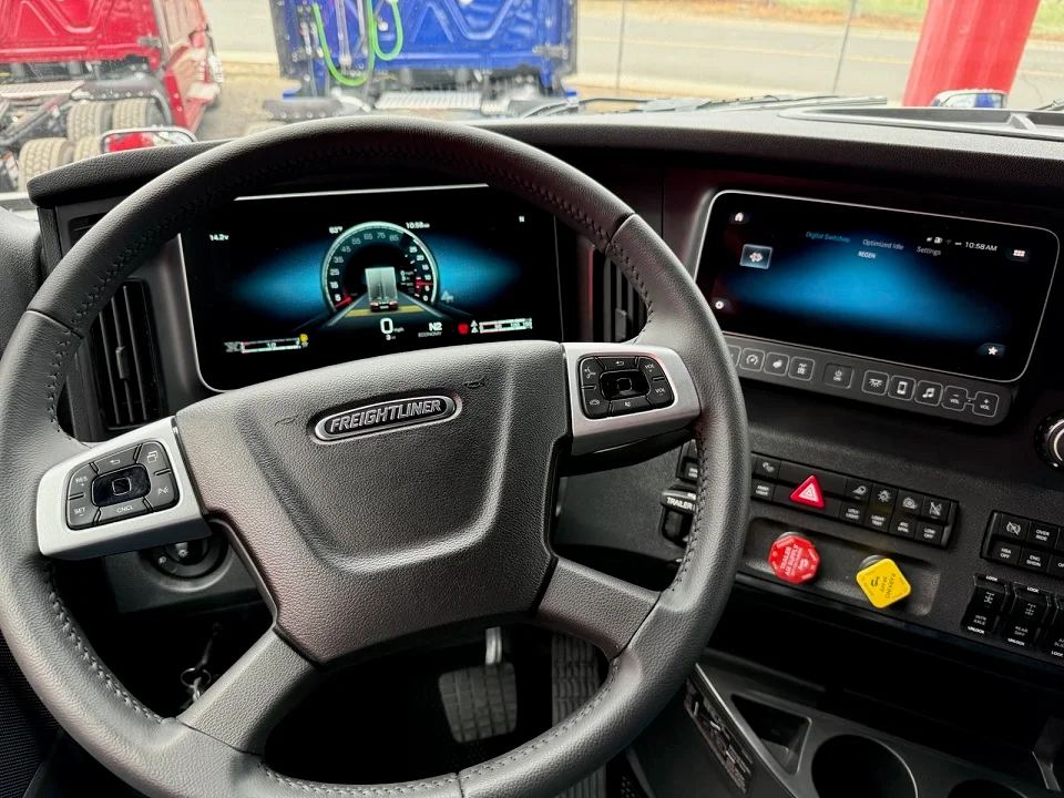 2026 Freightliner Cascadia - image 7