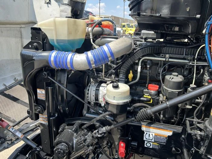 2021 Peterbilt 579 - image 18