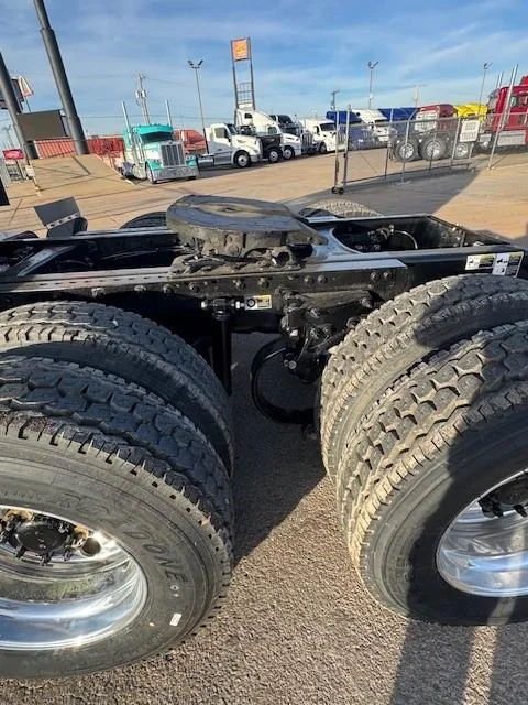 2022 Peterbilt 579 - image 27