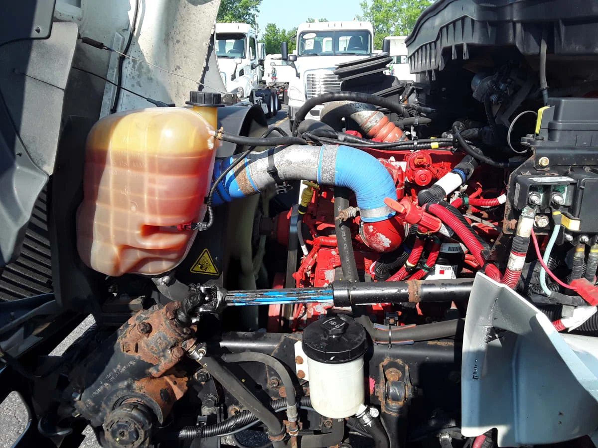 2020 International 4300 - image 15