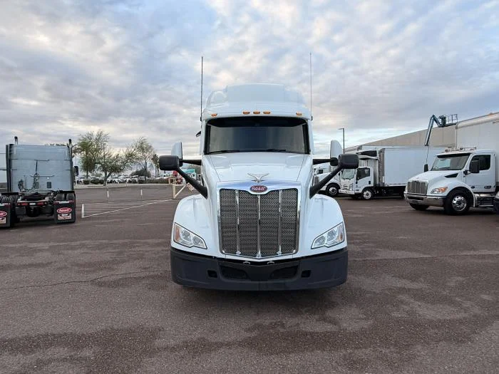 2024 Peterbilt 579 — photo 9