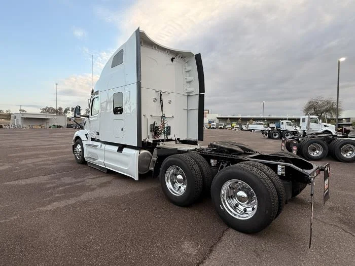 2024 Peterbilt 579 — photo 4