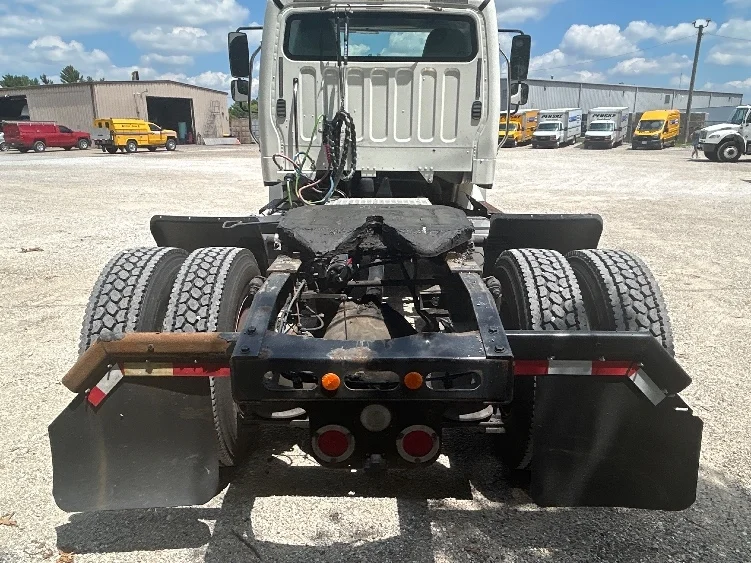 2019 Freightliner eM2 in Moberly, MO — photo 6