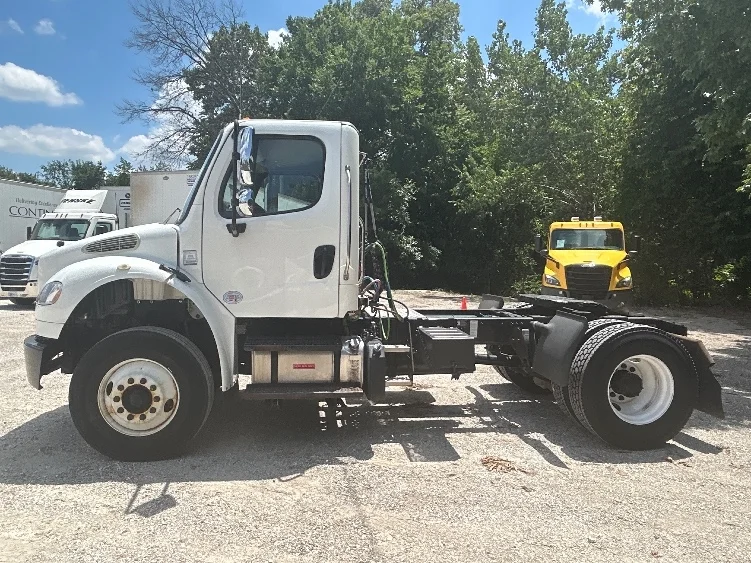 2019 Freightliner eM2 in Moberly, MO — photo 4