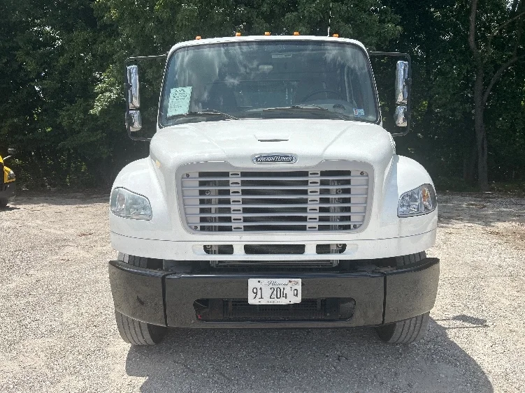 2019 Freightliner eM2 in Moberly, MO — photo 2