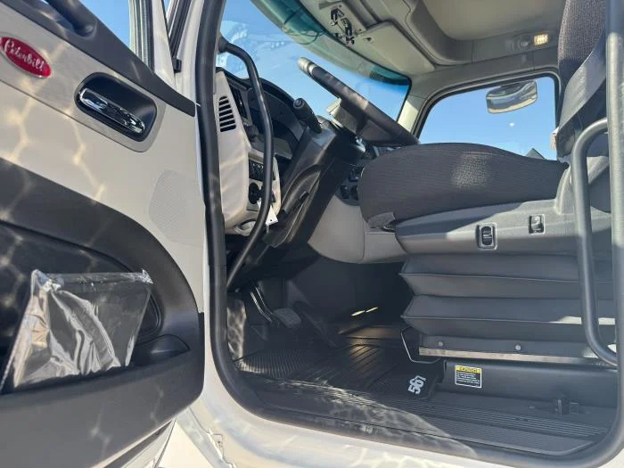 2026 Peterbilt 567 - image 15