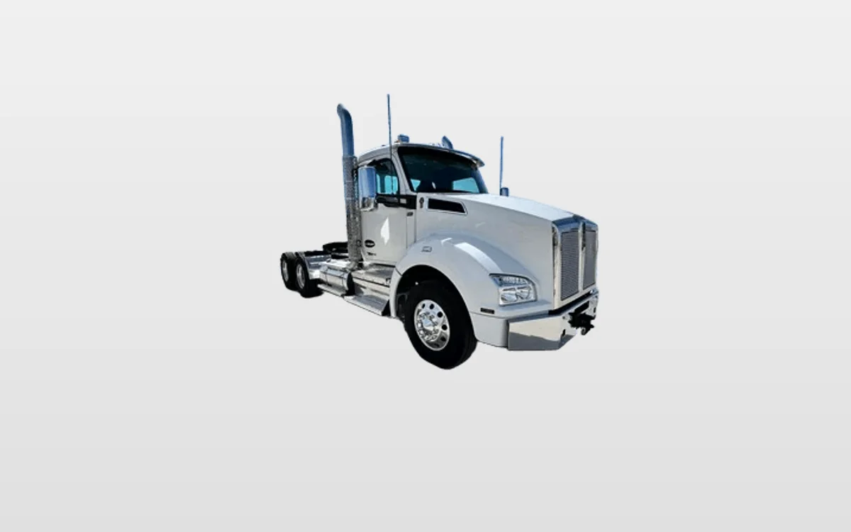 2025 Kenworth T880 - image 1