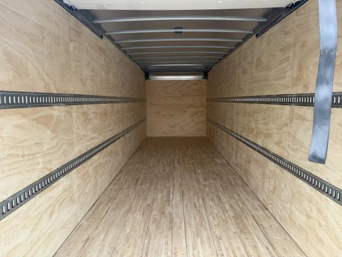 2025 Isuzu FTR - image 11