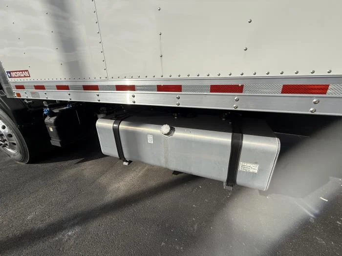 2025 Isuzu FTR - image 9